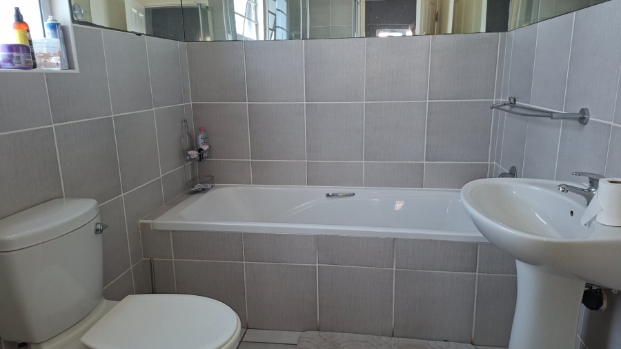 3 Bedroom Property for Sale in Gonubie Eastern Cape